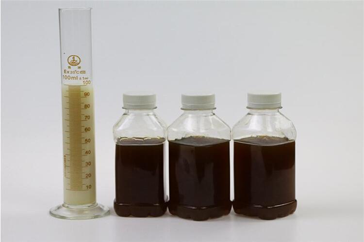 注意防銹性，若出現工件、機床銹蝕，如切削液沒有腐敗，則說明切削液濃度低了，應及時添加乳化油原液，將濃度調到正常范圍